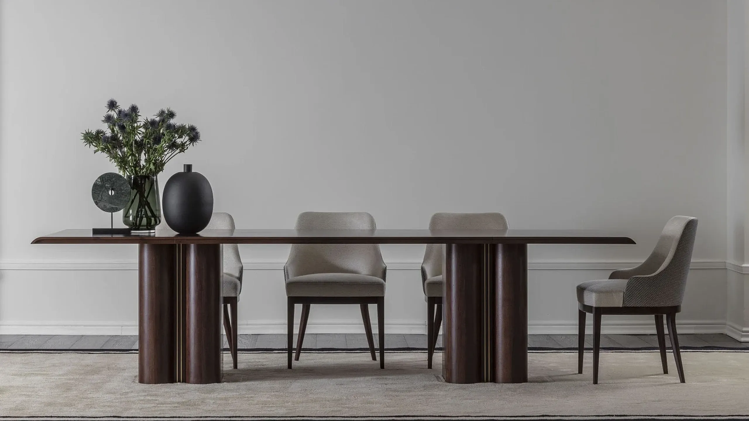 Round or Rectangular Dining Table: Which One Is Right for You?